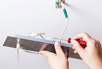 Light-Fixture-Repair